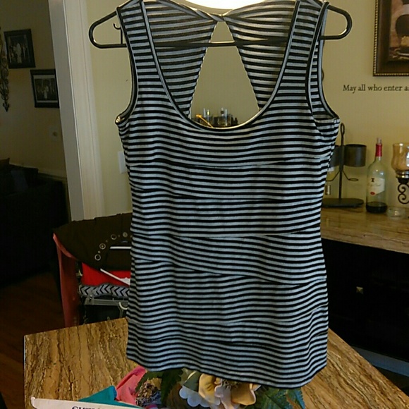 Cache top for ladies - Picture 1 of 5